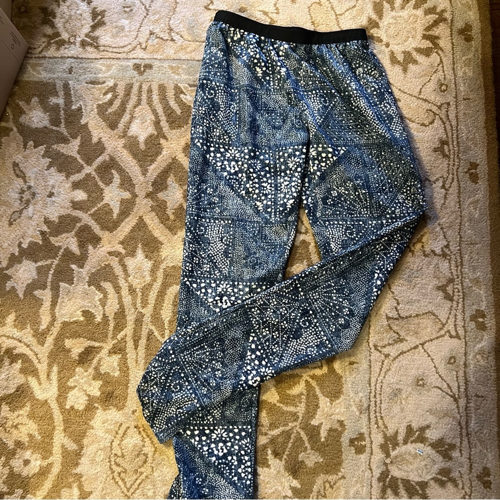 BCBG Printed Blue Pants